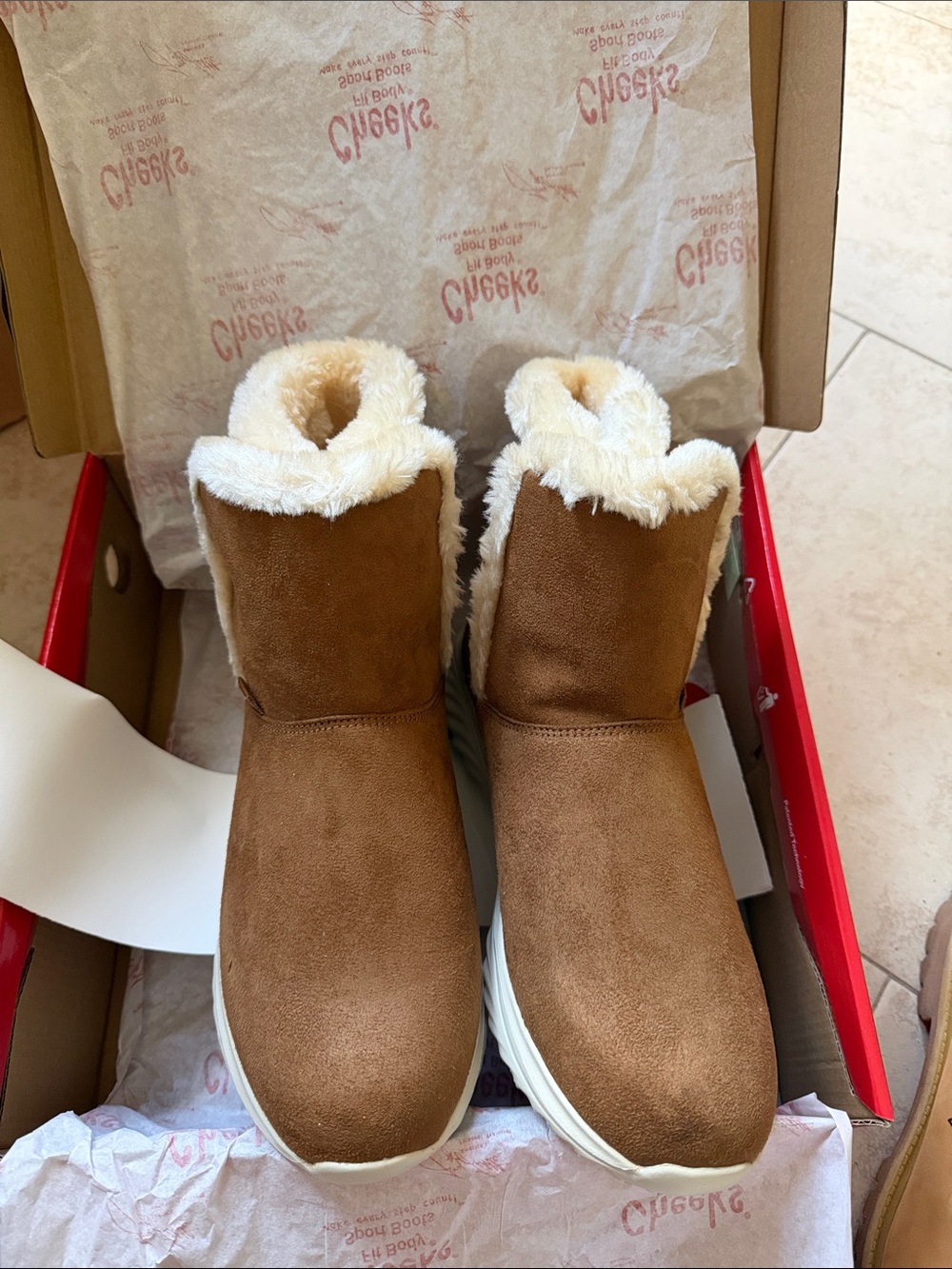 Women's Tan Faux-Suede Sherpa-Lined Slip-On Slippers